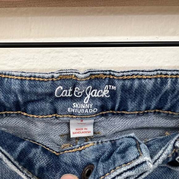 Cat & Jack Distressed Skinny Jeans Medium Wash Size 5 - Picture 3 of 5